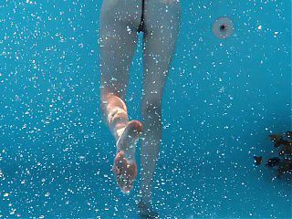 Fernanda Releve Underwater Gymnast Babe