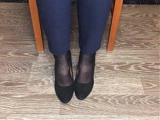 kelly_feet office secretary in black nylon stockings after work shoes slave
